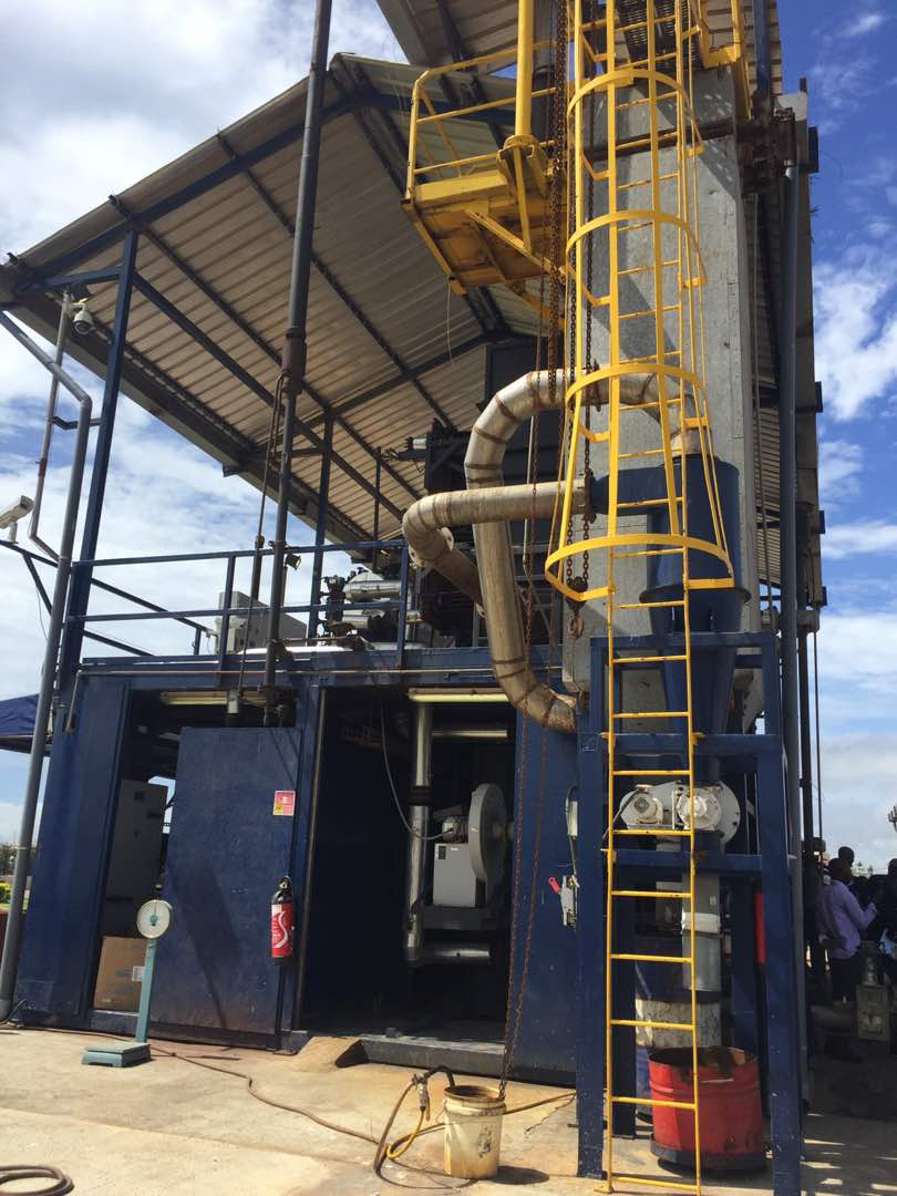 Photos : Visite guidée sur le terrain de la station de traitement des boues de vidange des Niayes Pikine, communément appelée OMNI PROCESSEUR Photos : Visite guidée sur le terrain de la station de traitement des boues de vidange des Niayes Pikine, communément appelée OMNI PROCESSEUR