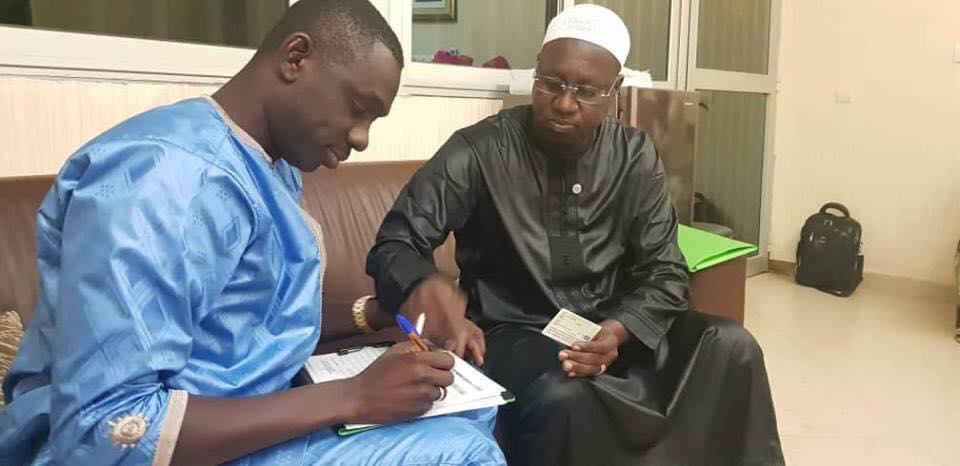 Le chanteur Pape Diouf parraine Macky Sall Le chanteur Pape Diouf parraine Macky Sall