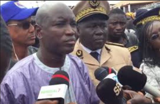 Aly Ngouille Ndiaye aux Commerçants de Petersen: "On ne peut pas exercer une activité dans n’importe qu’elle conditions"