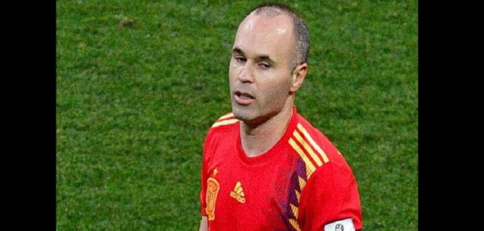 Société: Ce beau geste d’Iniesta et Podolski émeut la toile!
