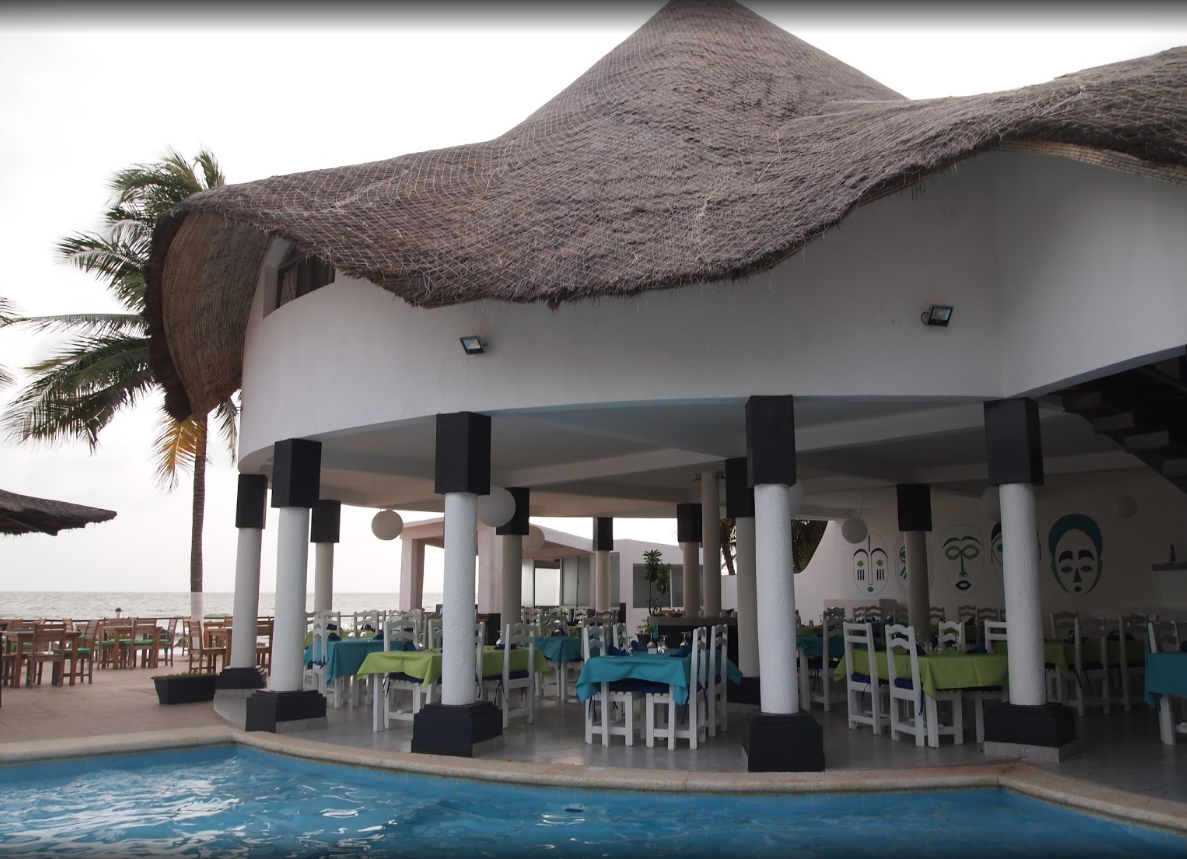 SCANDALE A L’HOTEL «AFRICA QUEEN» DE LA SOMONE  Un couple se fait cambrioler en plein séjour