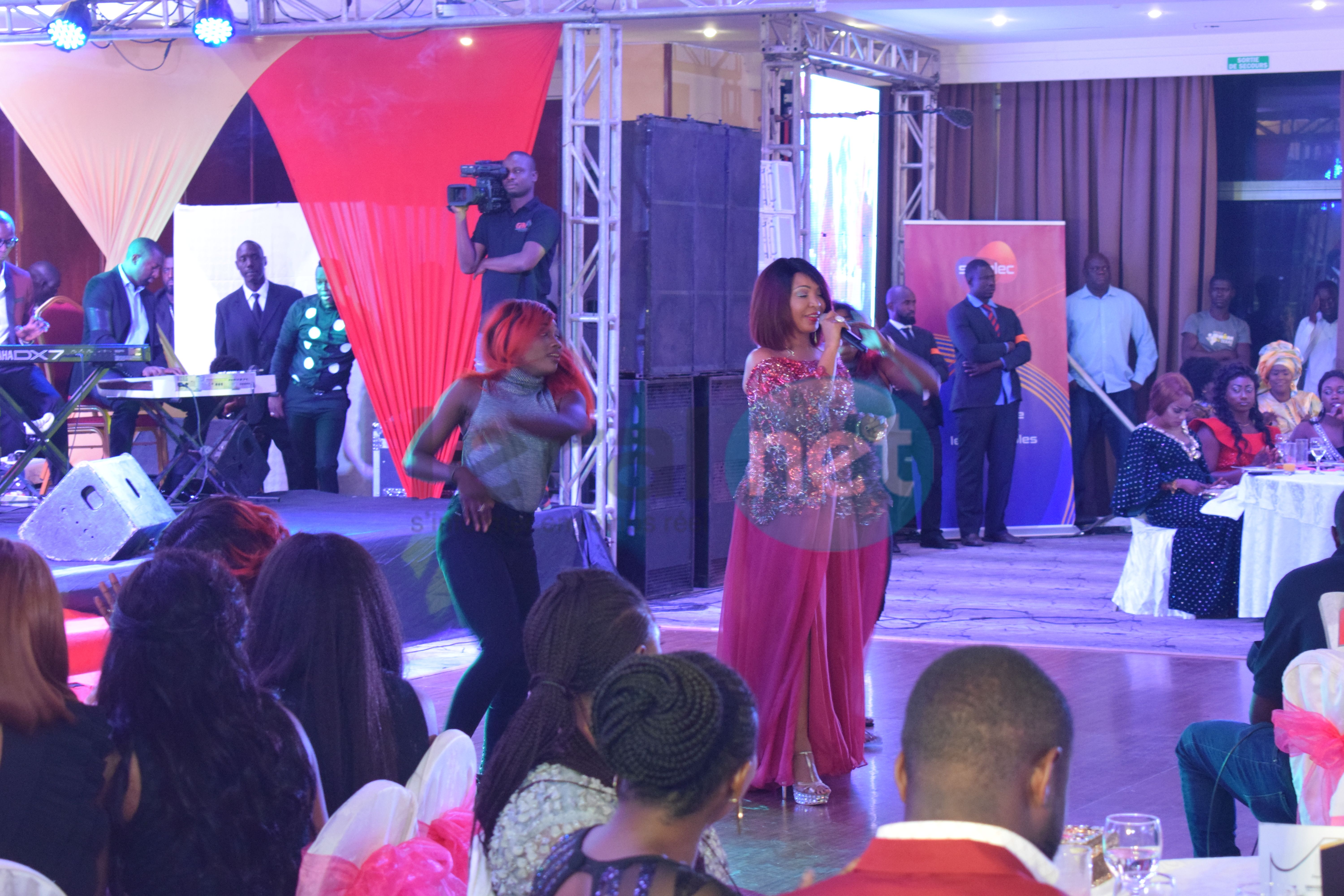 Revivez en images l'anniversaire de Viviane Chidid Revivez en images l'anniversaire de Viviane Chidid