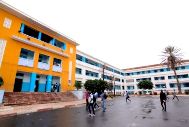 Visite du président à l’UCAD, les étudiants réclament justice pour Fallou Sène et Bassirou Faye