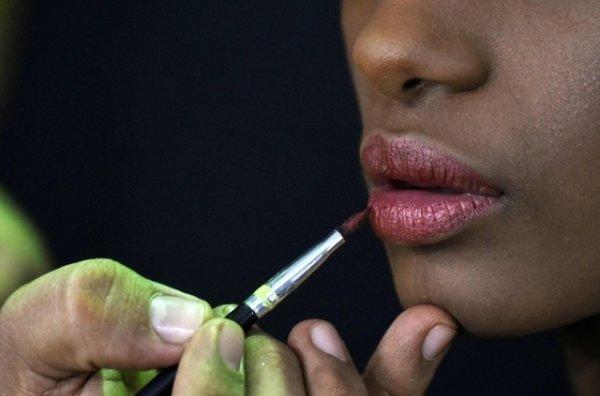 Mode- Admirées mais endettées: le calvaire des top modèles