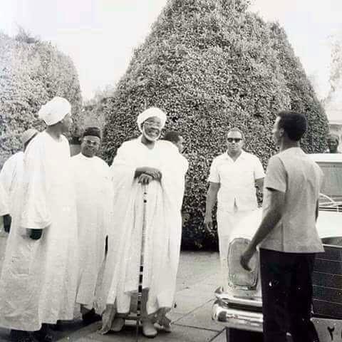 Photos : Une photo rare de Mawlana Cheikh AL islam El Hadj Ibrahim Niass