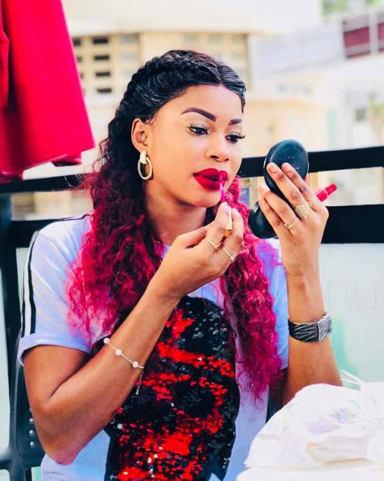 Photos :Marichou version make-up