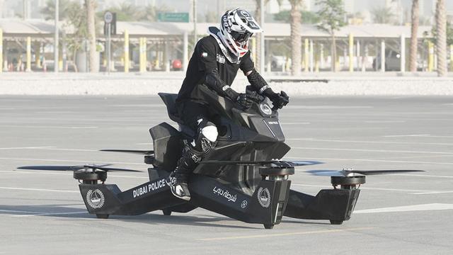 La police de Dubai est désormais équipée de motos volantes