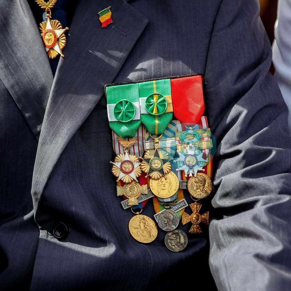 Journée des Forces armées: les images de la cérémonie de prise d'armes 