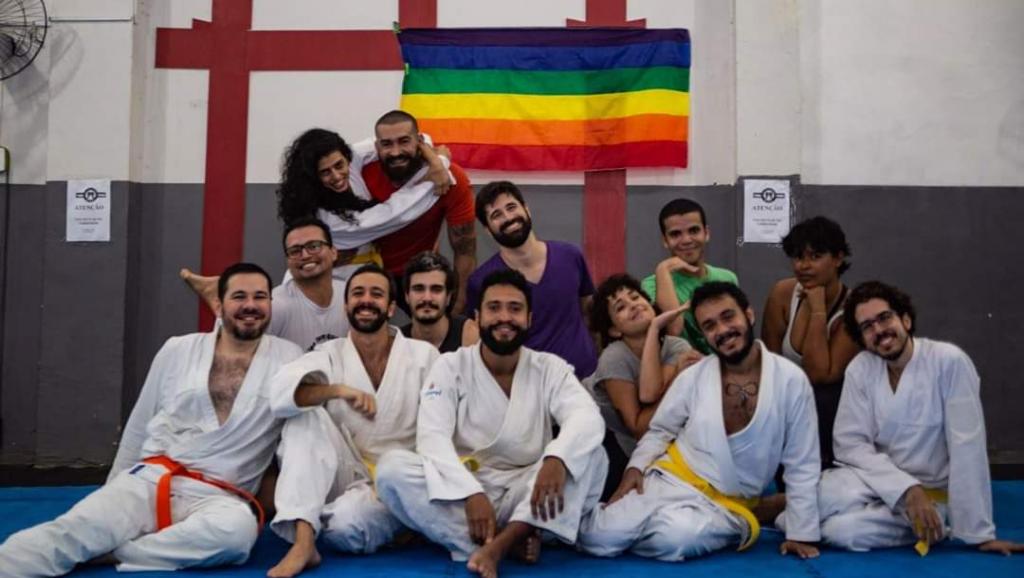 Brésil: avec Bolsonaro, les cours d’autodéfense pour femmes et LGBT explosent