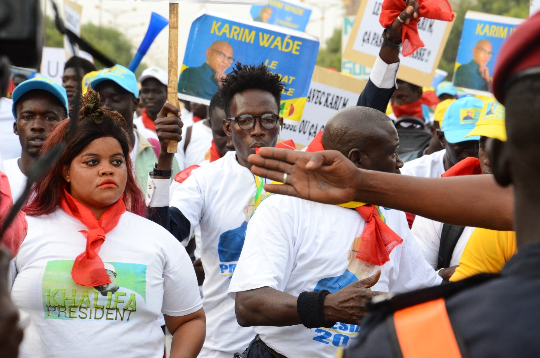 80 Photos de la marche de l'opposition du 28 novembre 2018 à la Place de l'Obélisque 80 Photos de la marche de l'opposition du 28 novembre 2018 à la Place de l'Obélisque