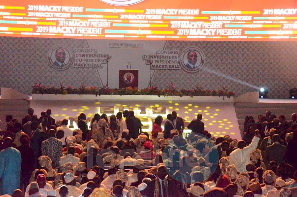 Diamniadio: Les premières images de l'investiture de Macky Sall par BBY à Dakar Arena Diamniadio: Les premières images de l'investiture de Macky Sall par BBY à Dakar Arena