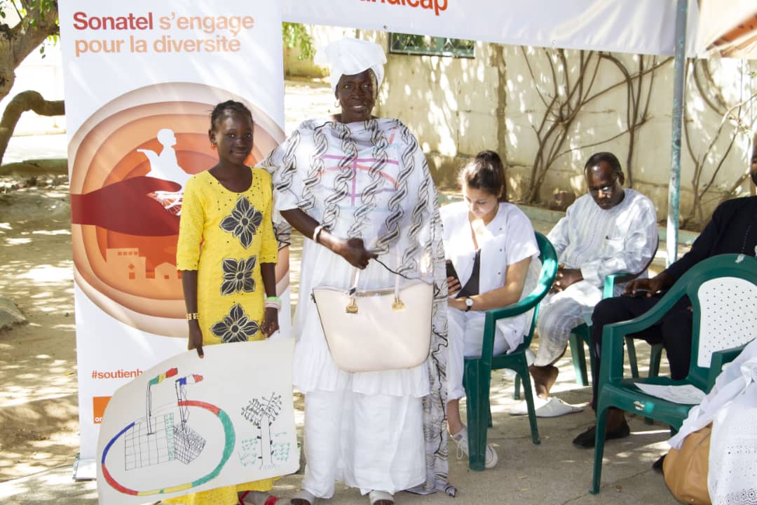 La Sonatel apporte son soutien aux enfants à mobilité réduite