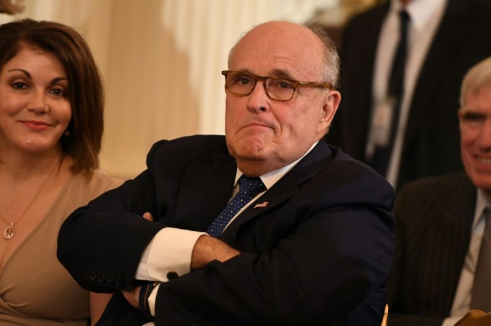 Etats-Unis: Rudy Giuliani, «cyber-expert» de la Maison Blanche, piégé par un internaute anti-Trump