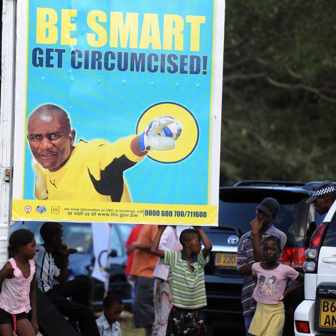 Affiche de sensibilisation au Botswana en 2012. MONIRUL BHUIYAN/AFP