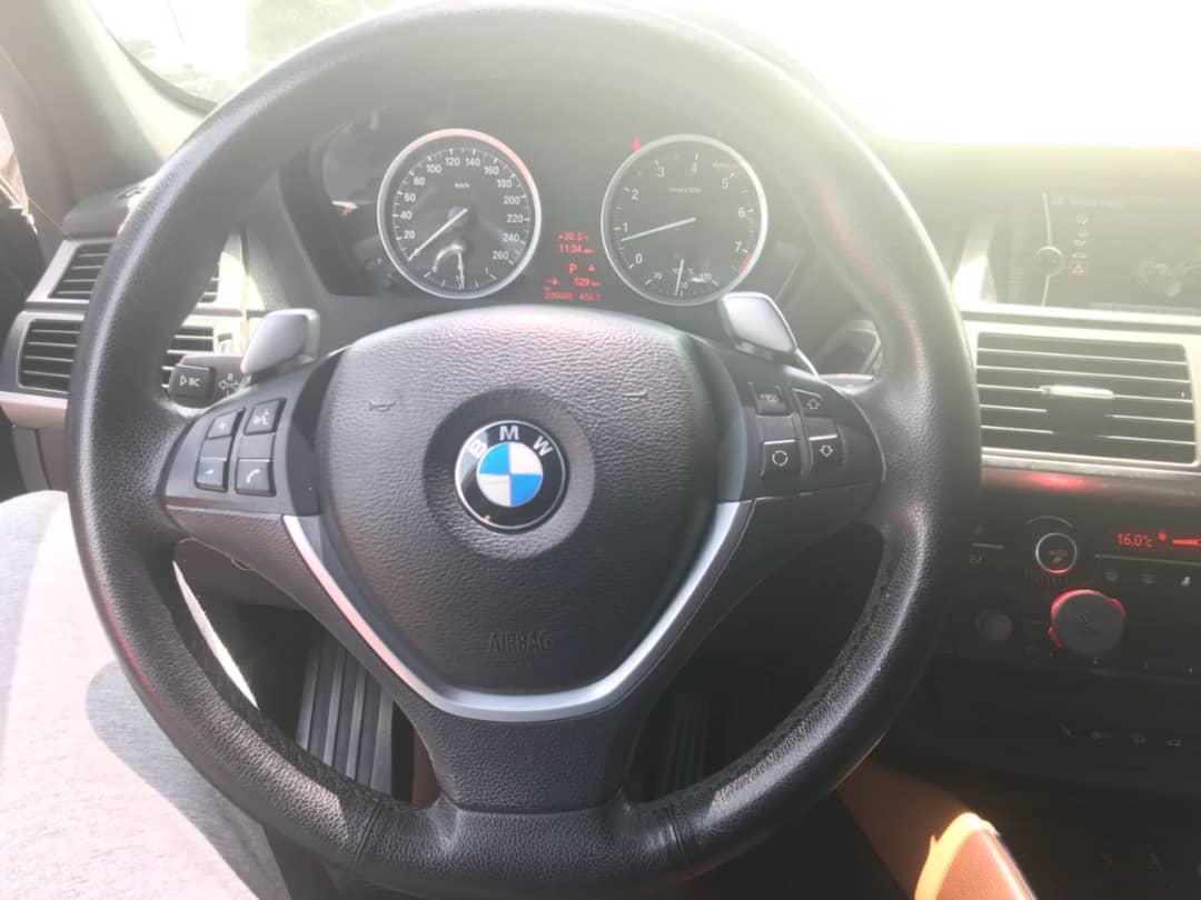 A vendre : Voiture BMW X6 Automatique Essence full option 