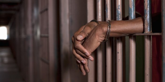Saint-Louis - Corniche: la police débusque le présumé agresseur de Mame Boubou FALL ... dans les toilettes