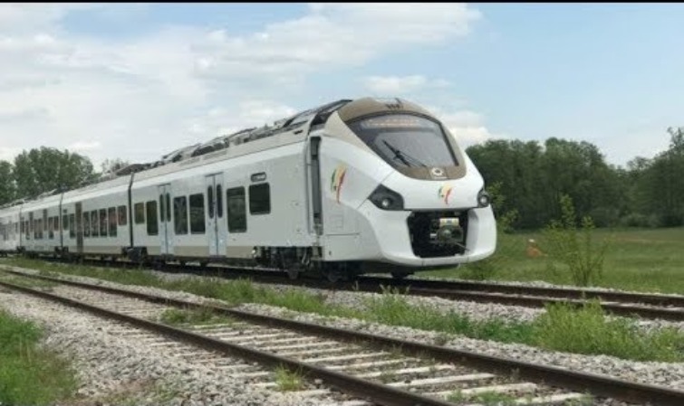 Rufisque- Chantier du Ter: Les boulons des rails volés