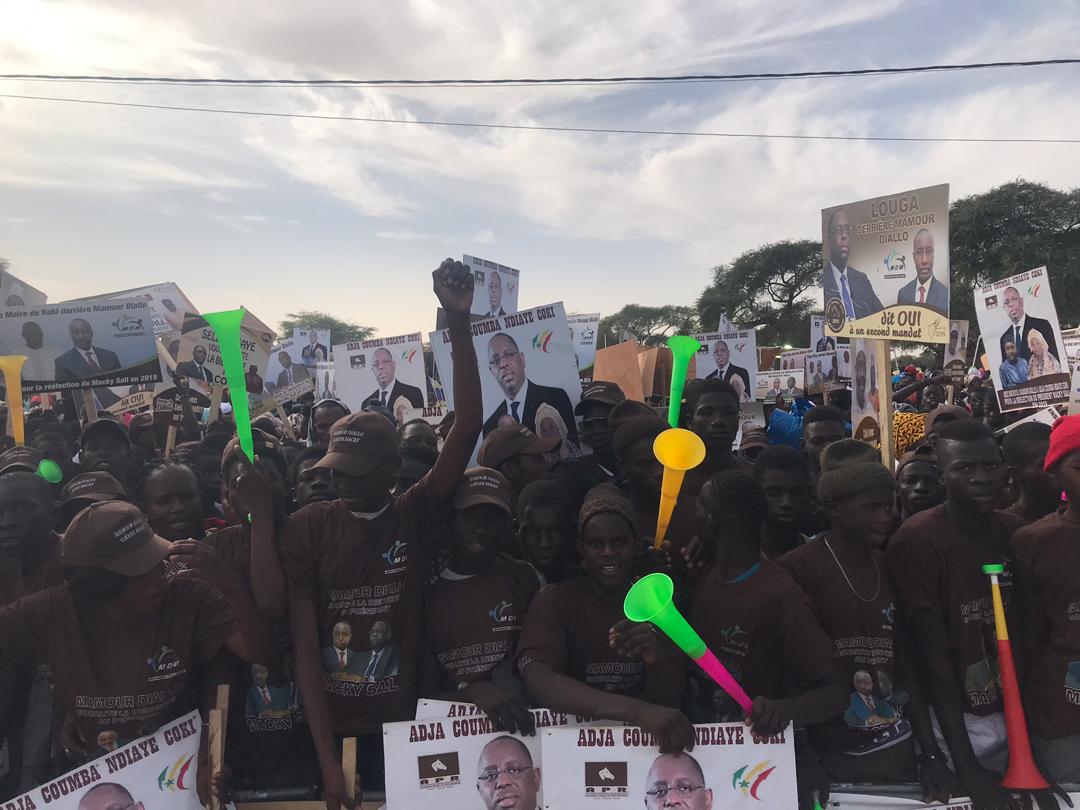 Vidéo - Bain de foule de Macky Sall à Louga: Macky Sall félicite les militants de Mamour Diallo et défie l'opposition