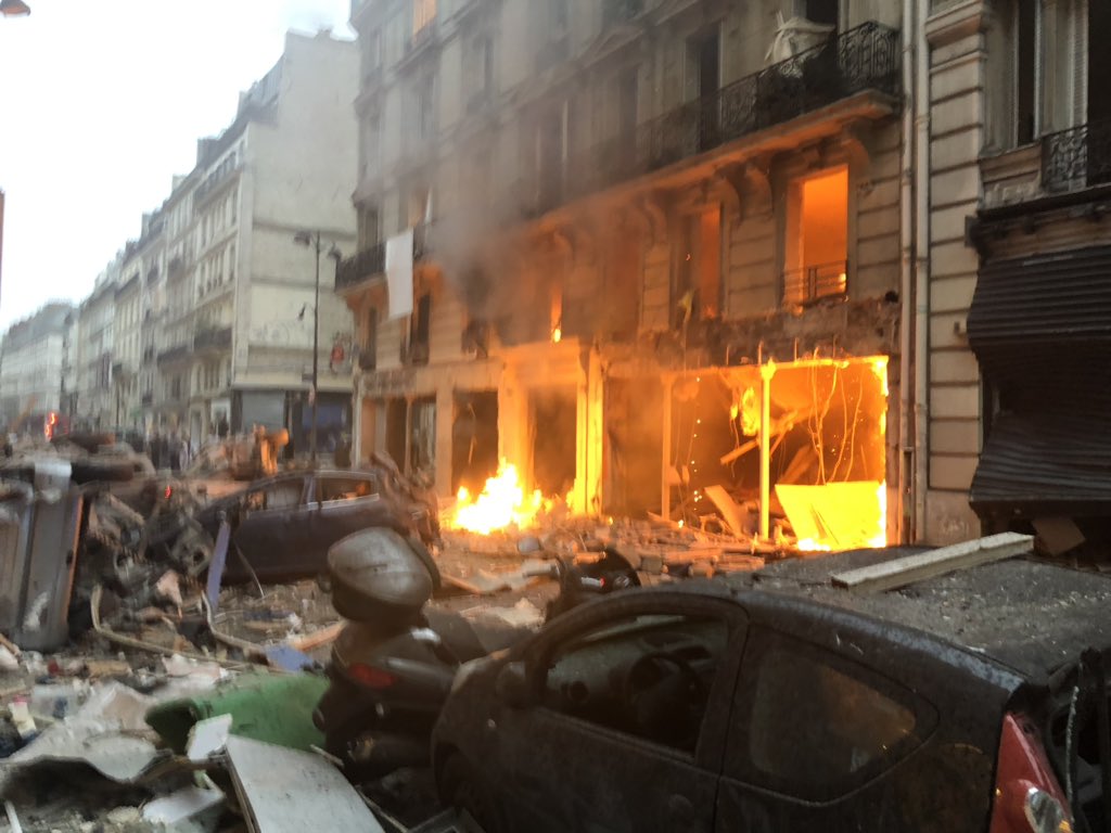 DIRECT. Explosion d'un immeuble à Paris : au moins 20 blessés, dont deux en urgence absolue