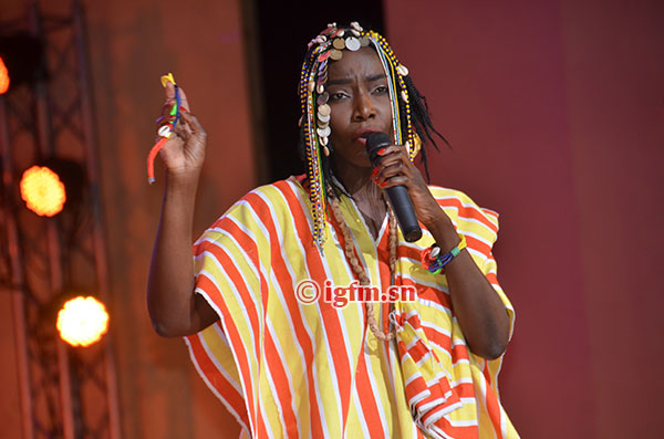 (7 photos) : Les différentes facettes de Coumba Gawlo Seck en mode traditionnel