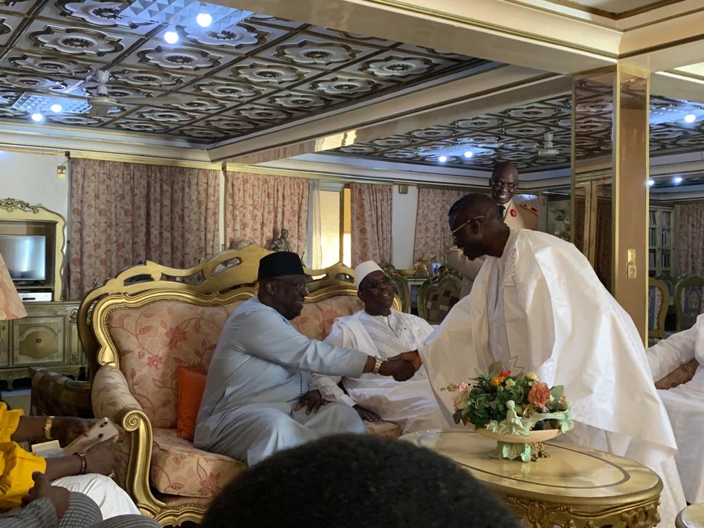 Photos : Macky Sall rend visite à Famara Ibrahima Sagna