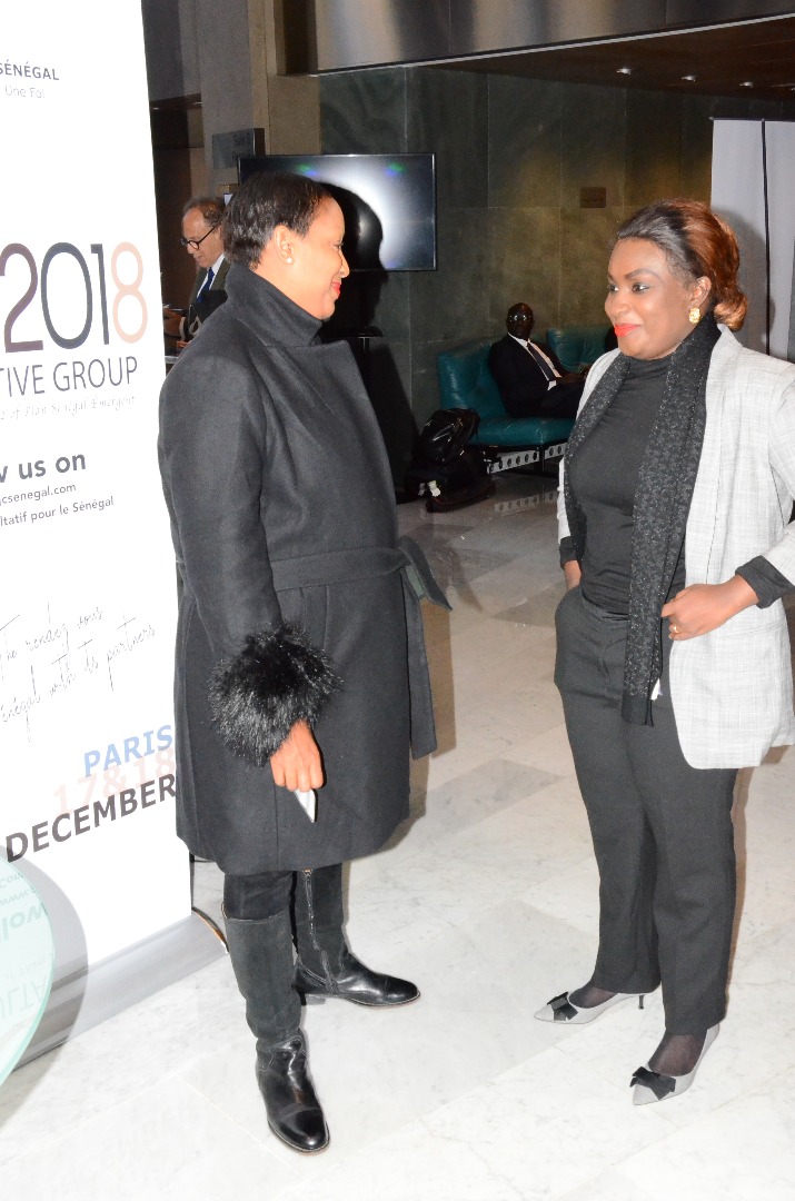 La journaliste sarah Cissé en compagnie de Maguy Channel, la femme du ministre Birima Mangara