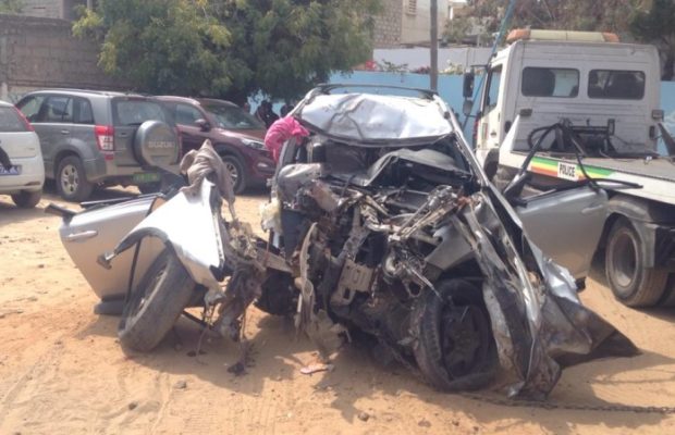 Sicap Amitié : Une dame dans une Toyota heurte un arbre, 6 morts enregistrés !