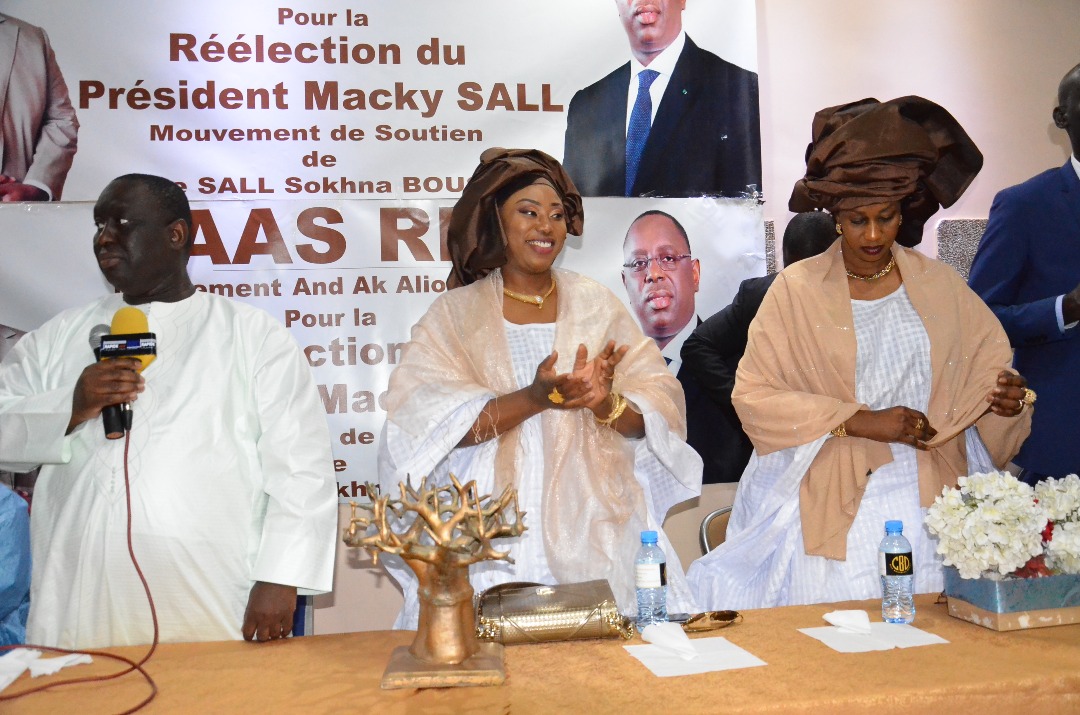 30 Photos : Sokhna Bousso, la « Première dame » de Aliou Sall lance le Mouvement And Ak Aliou Sall pour la Réélection du Président Macky SALL 30 Photos : Sokhna Bousso, la « Première dame » de Aliou Sall lance le Mouvement And Ak Aliou Sall pour la Réélection du Président Macky SALL