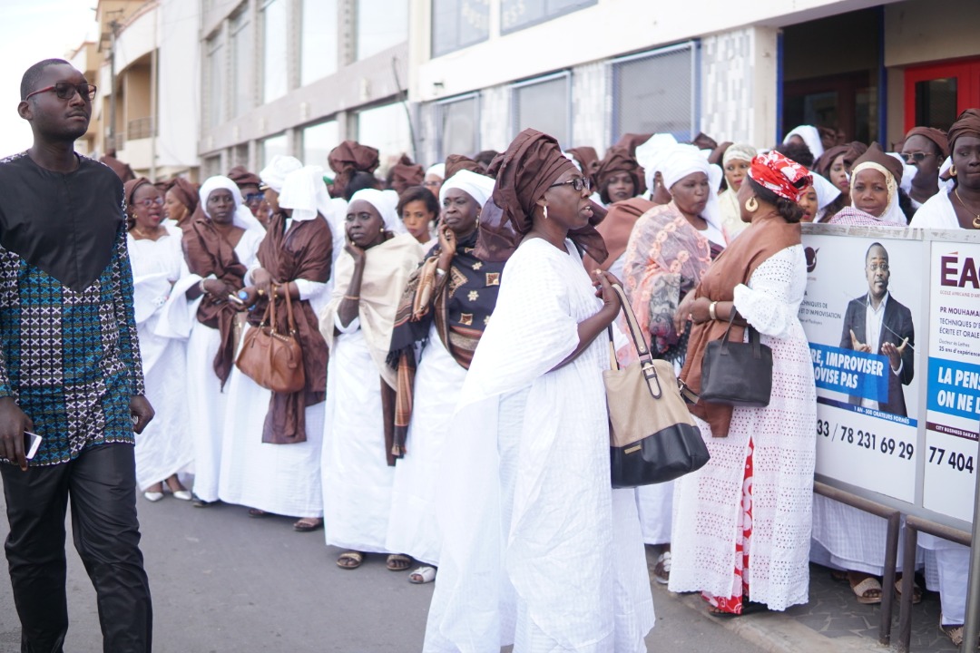 30 Photos : Sokhna Bousso, la « Première dame » de Aliou Sall lance le Mouvement And Ak Aliou Sall pour la Réélection du Président Macky SALL 30 Photos : Sokhna Bousso, la « Première dame » de Aliou Sall lance le Mouvement And Ak Aliou Sall pour la Réélection du Président Macky SALL
