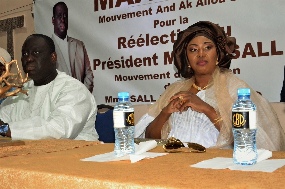 30 Photos : Sokhna Bousso, la « Première dame » de Aliou Sall lance le Mouvement And Ak Aliou Sall pour la Réélection du Président Macky SALL 30 Photos : Sokhna Bousso, la « Première dame » de Aliou Sall lance le Mouvement And Ak Aliou Sall pour la Réélection du Président Macky SALL