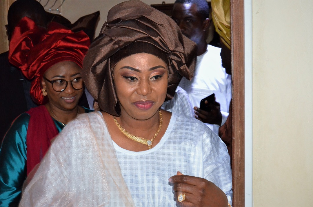 30 Photos : Sokhna Bousso, la « Première dame » de Aliou Sall lance le Mouvement And Ak Aliou Sall pour la Réélection du Président Macky SALL 30 Photos : Sokhna Bousso, la « Première dame » de Aliou Sall lance le Mouvement And Ak Aliou Sall pour la Réélection du Président Macky SALL