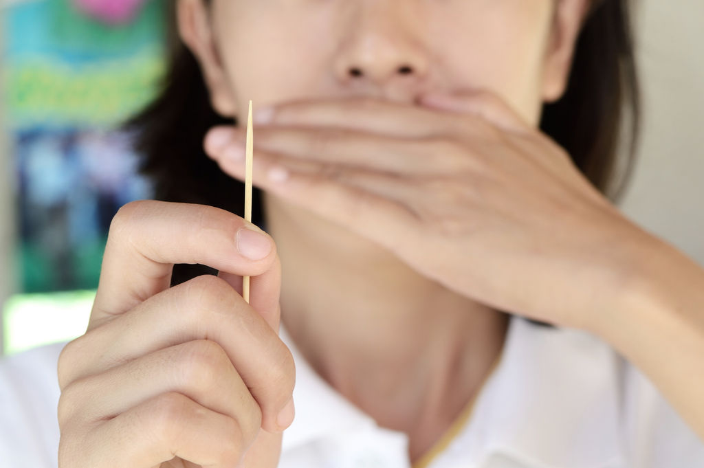 L'ingestion d'un cure-dent a failli lui coûter la vie