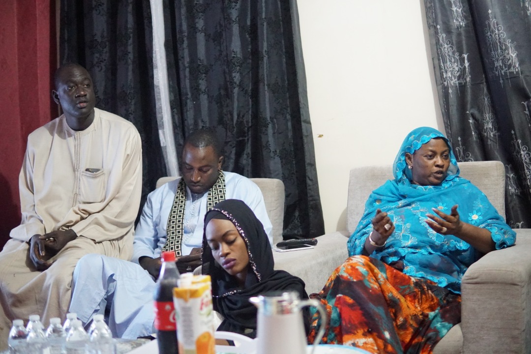 17 photos : Visite de courtoisie de Sokhna Bousso, la femme d'Aliou Sall à l'association des jeunes marabouts Mbacké Mbacké 