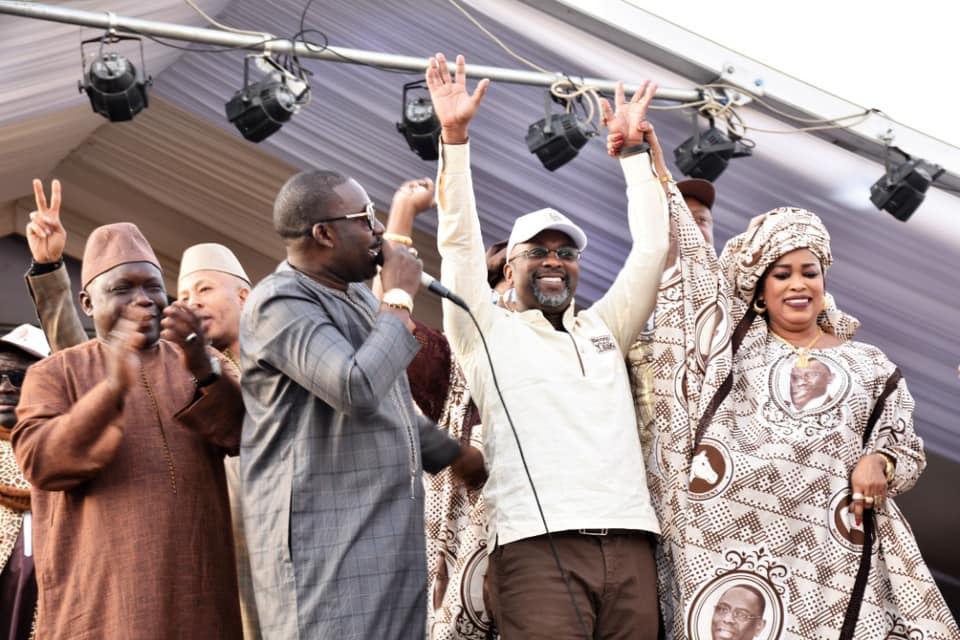 Meeting réussi de Cheikh Ba à la Médina – La coalition présidentielle en pôle-position Meeting réussi de Cheikh Ba à la Médina – La coalition présidentielle en pôle-position