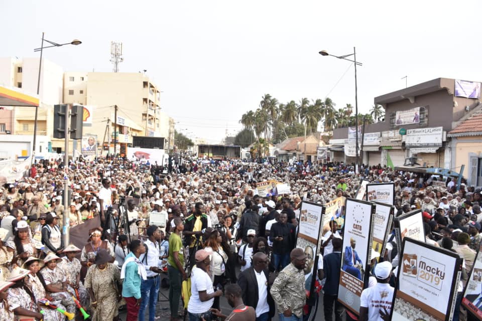 Meeting réussi de Cheikh Ba à la Médina – La coalition présidentielle en pôle-position Meeting réussi de Cheikh Ba à la Médina – La coalition présidentielle en pôle-position