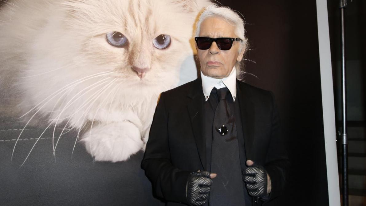 Karl Lagerfeld, directeur artistique de Chanel, est mort à l'âge de 85 ans