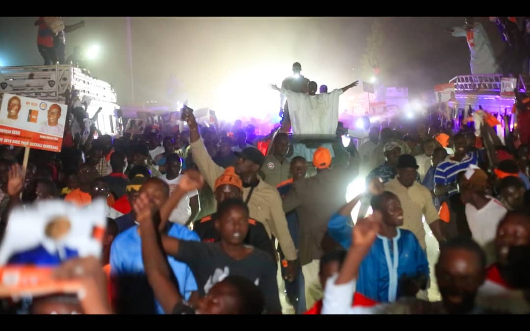 PHOTOS - L'accueil populaire d'Idrissa Seck à Mbacké PHOTOS - L'accueil populaire d'Idrissa Seck à Mbacké