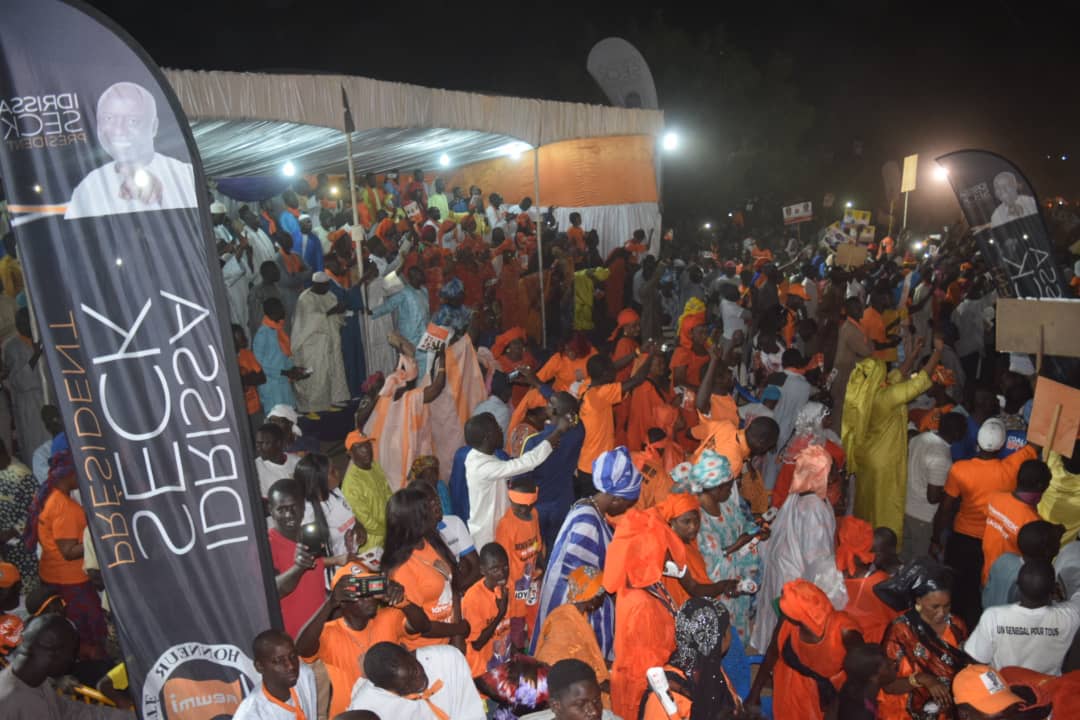 PHOTOS - L'accueil populaire d'Idrissa Seck à Mbacké PHOTOS - L'accueil populaire d'Idrissa Seck à Mbacké