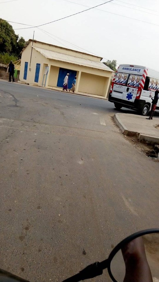 Arrêt sur image: Une ambulance utilisée pour la campagne électorale à Sédhiou, où sont les malades ?