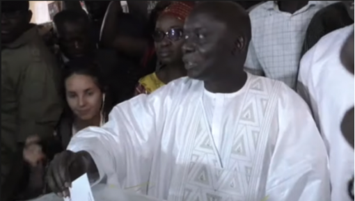 Idrissa Seck largement en tête dans un bureau de vote à Touba Darou Marnane
