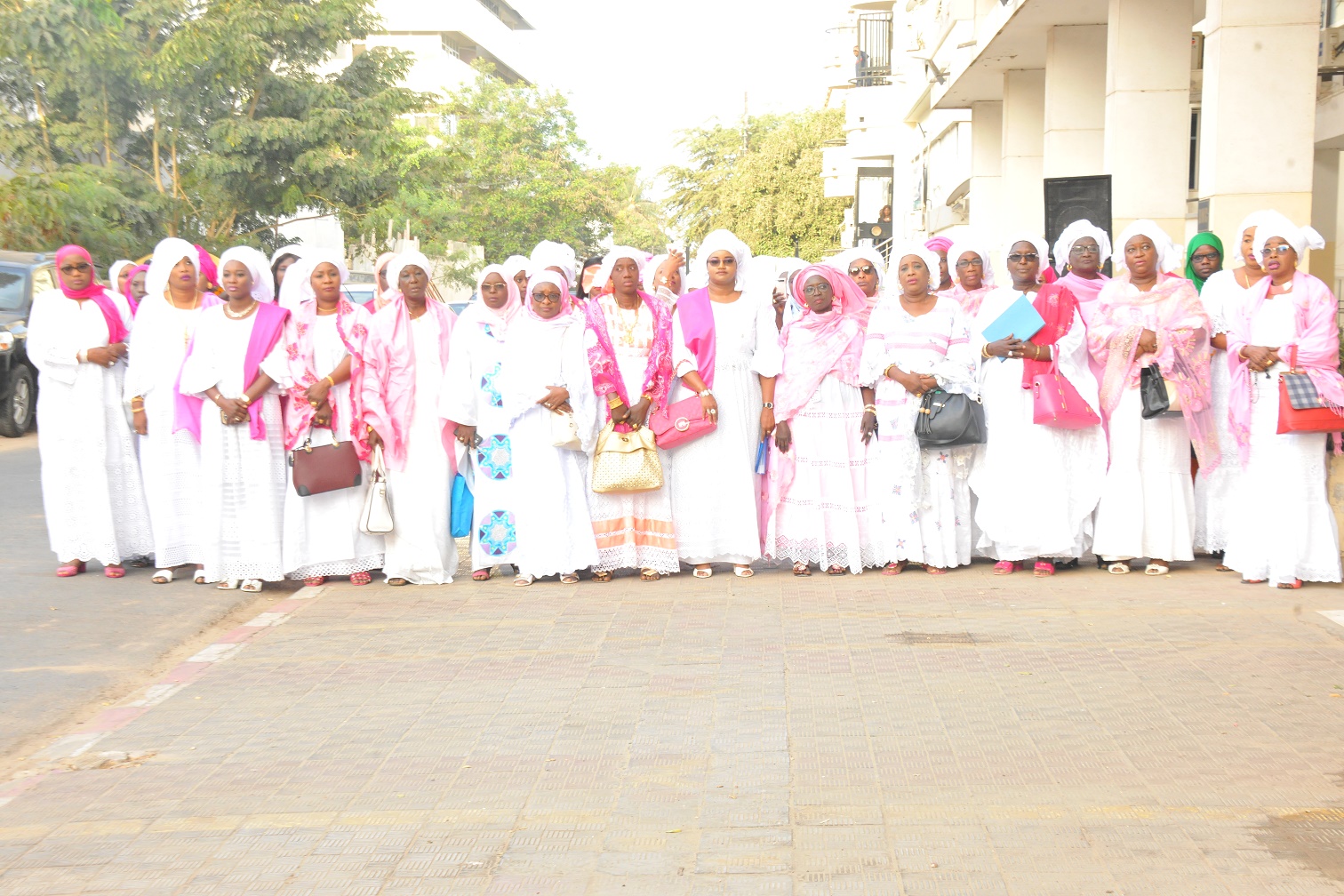 Photos : le 08 mars des femmes du ministère de l'Economie, des Finances et du Plan Photos : le 08 mars des femmes du ministère de l'Economie, des Finances et du Plan