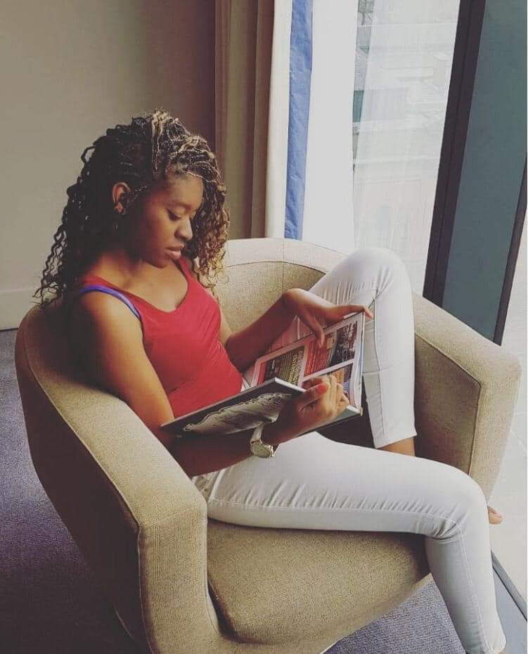 Photos : Lala Camara fauchée en plein envol 