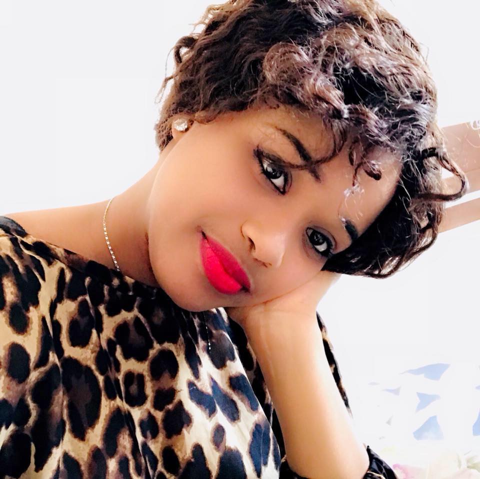 Photos : Nadia Guèye, toujours aussi belle et stylée