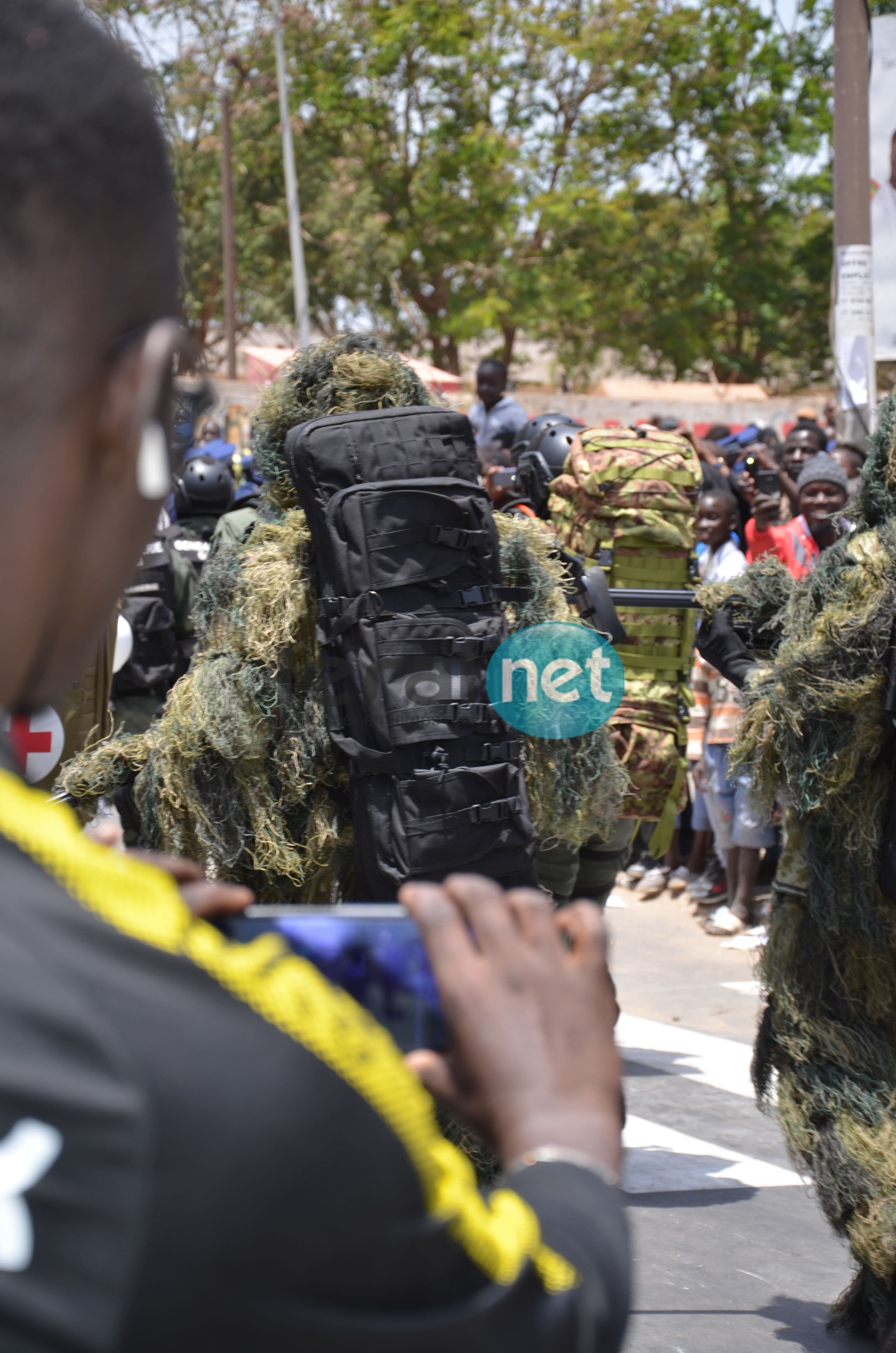 Des images du défilé militaire et paramilitaire du 4 avril 2019