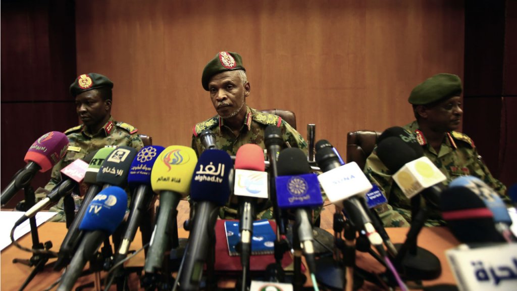 Soudan:  Omar el-Béchir ne sera pas extradé, affirme le nouveau pouvoir militaire