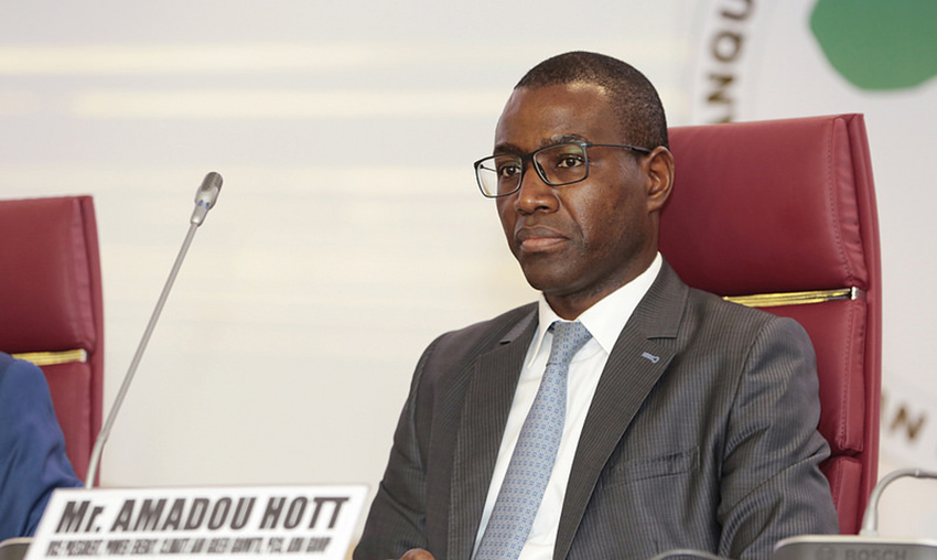  Ministère de l'Économie, du Plan et de la Coopération: les services du ministre Amadou Hott