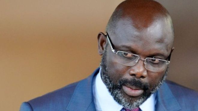 Des serpents dans le bureau de Georges Weah