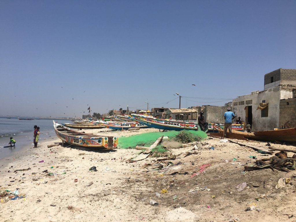 Émigration: A Thiaroye-sur-mer, "tous les jeunes veulent partir en Europe" (Reportage)