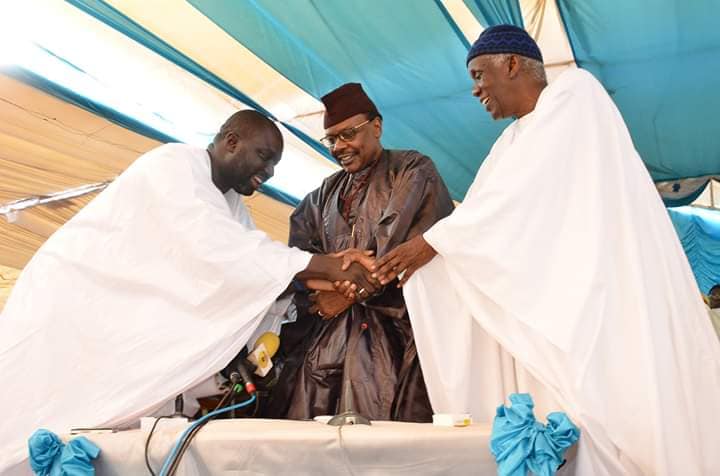 LUTTE CONTRE LES ENCOMBREMENTS ET L’INSALUBRITE :  Le Khalife Général des Tidianes en phase avec Abdou Karim Fofana