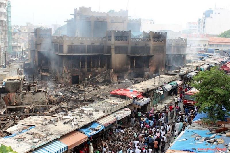 PHOTOS - Opération de désencombrement toujours en cours à Dakar